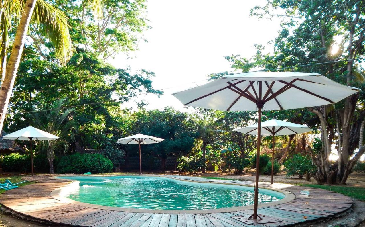 Bed and Breakfast Reva Castel à Nosy-Be Extérieur photo