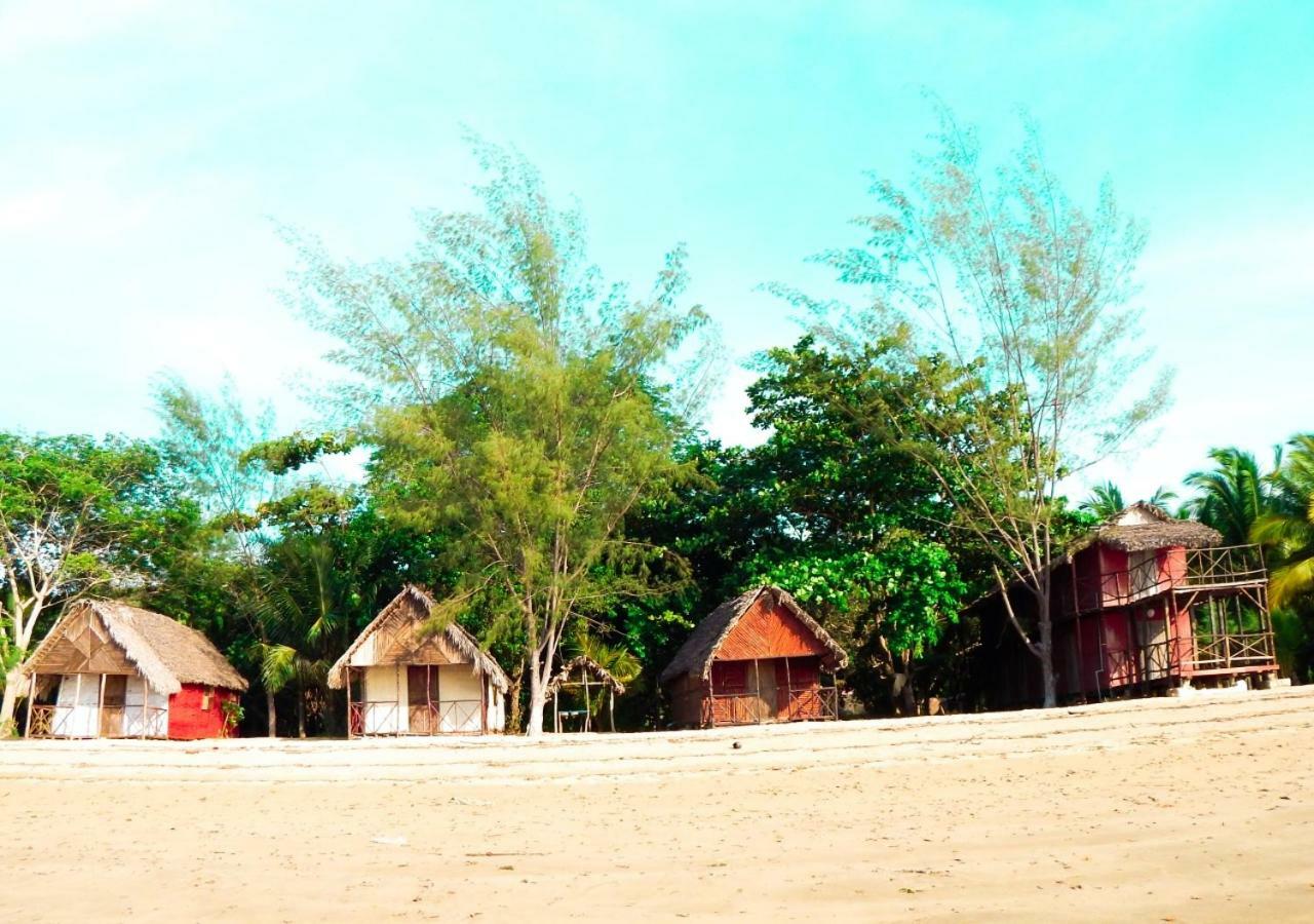 Bed and Breakfast Reva Castel à Nosy-Be Extérieur photo