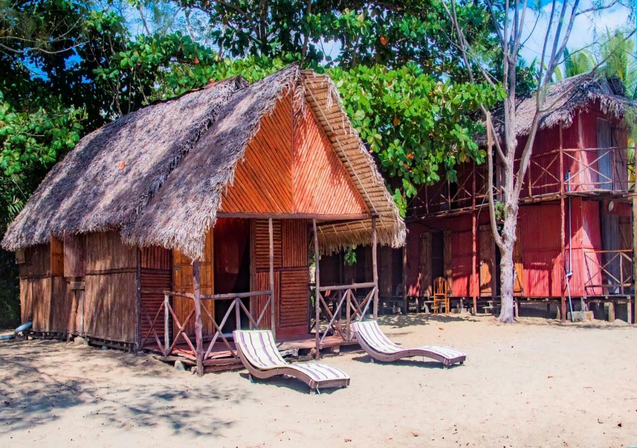 Bed and Breakfast Reva Castel à Nosy-Be Extérieur photo